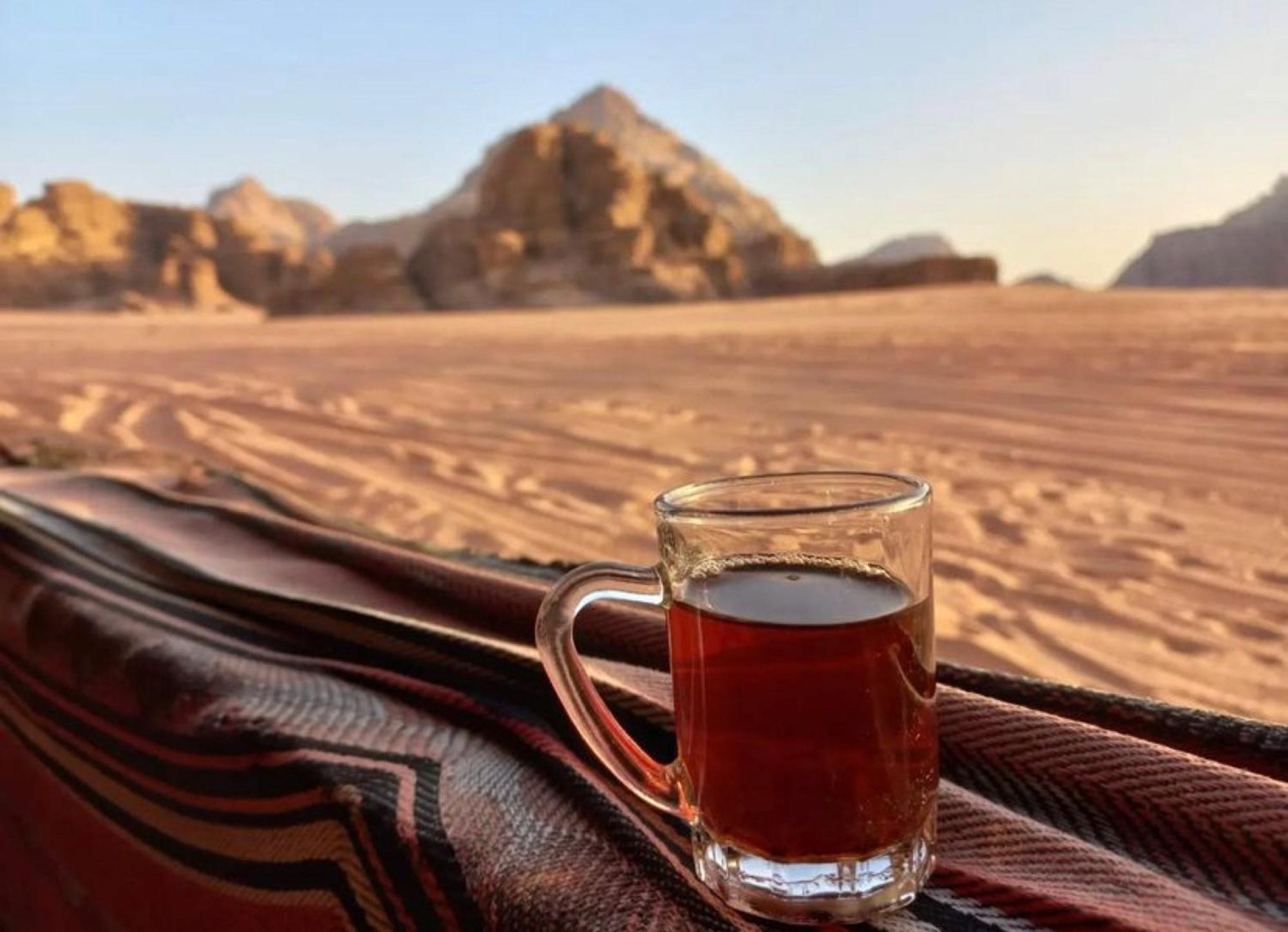Julia Rum Luxury Camp Wadi Rum Buitenkant foto