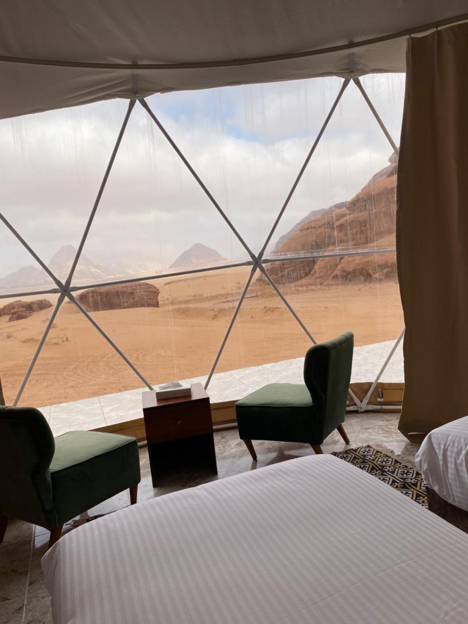 Julia Rum Luxury Camp Wadi Rum Buitenkant foto
