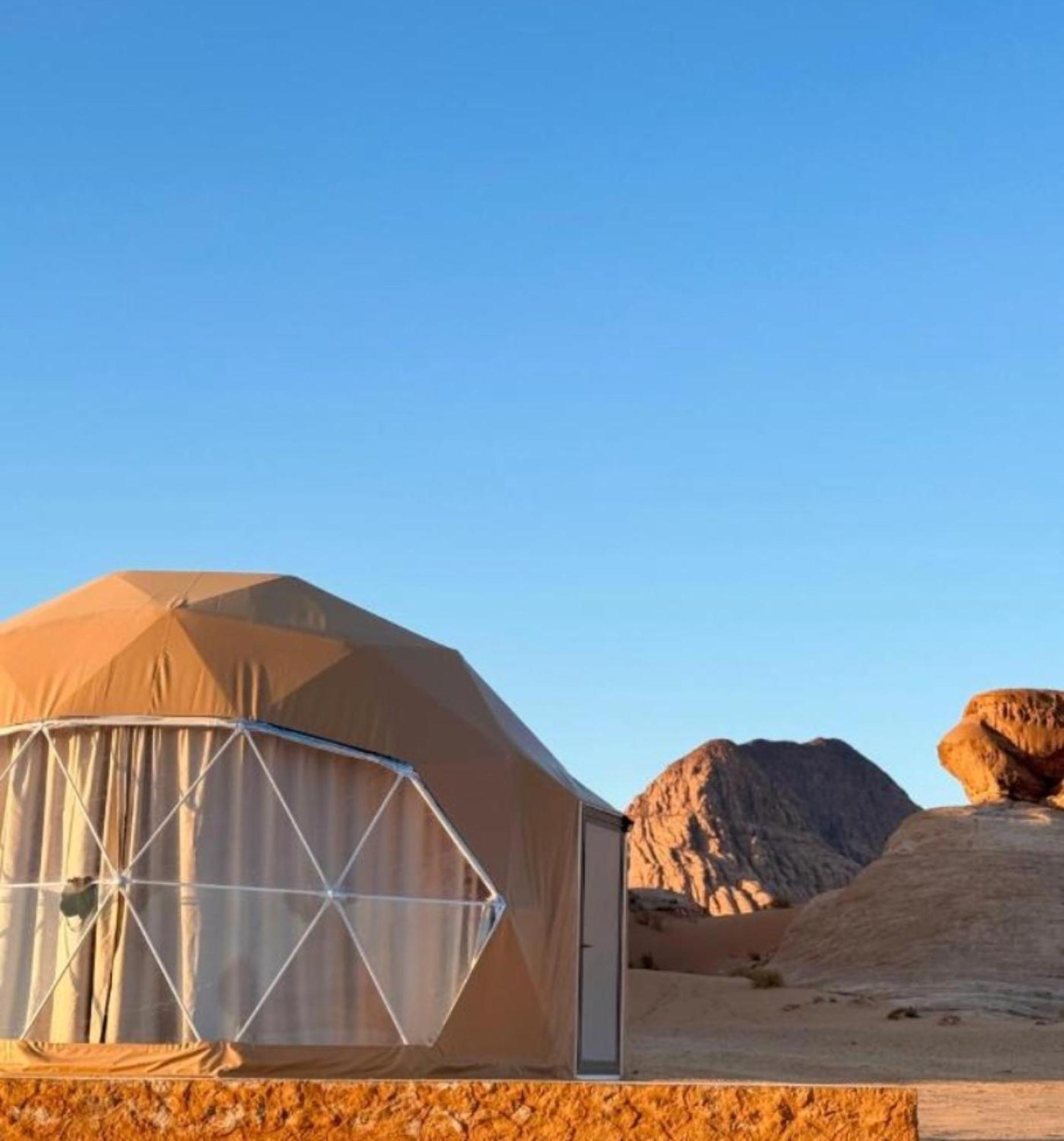 Julia Rum Luxury Camp Wadi Rum Buitenkant foto